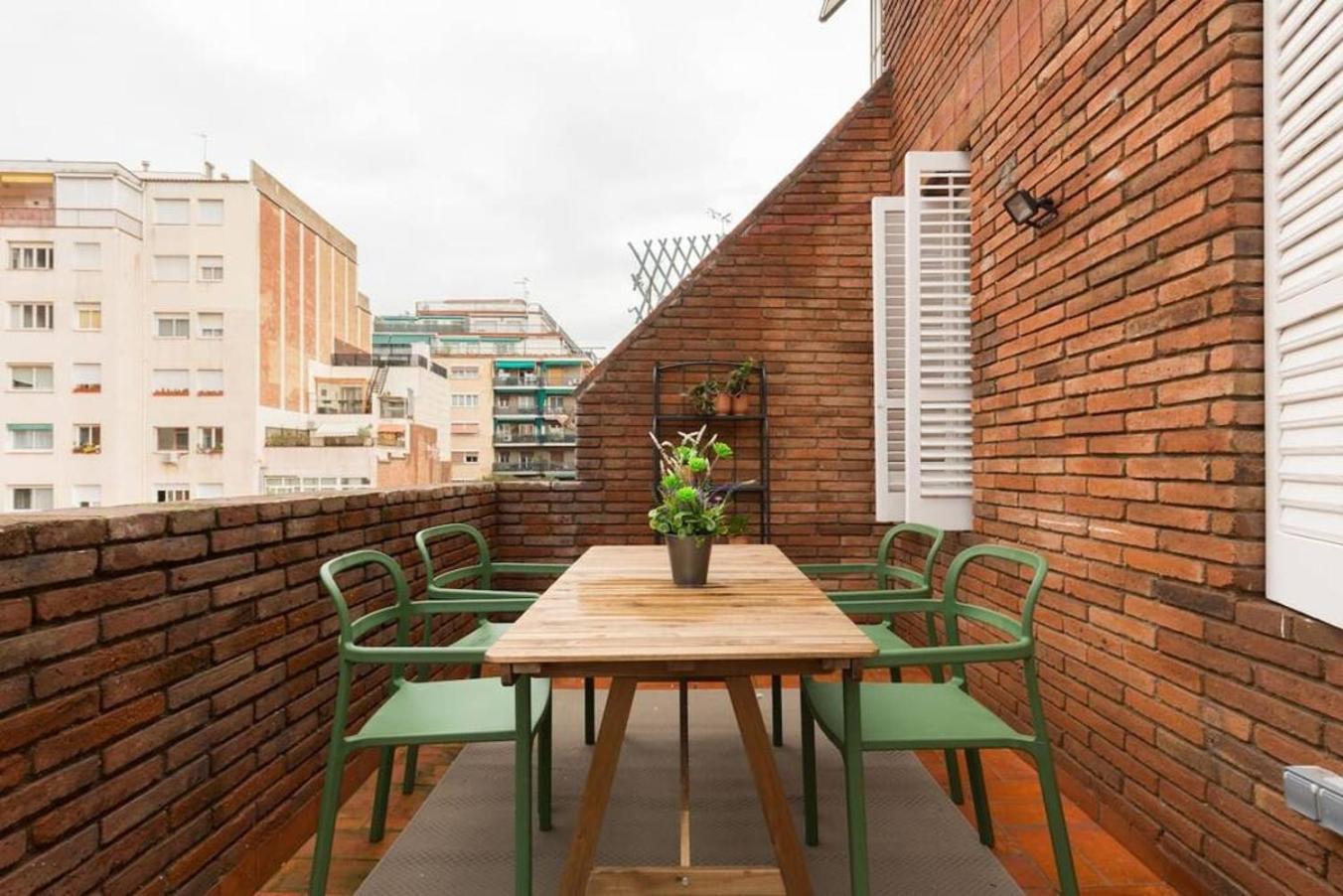 2 Bdr penthouse in Gràcia Apartamento Barcelona Exterior foto